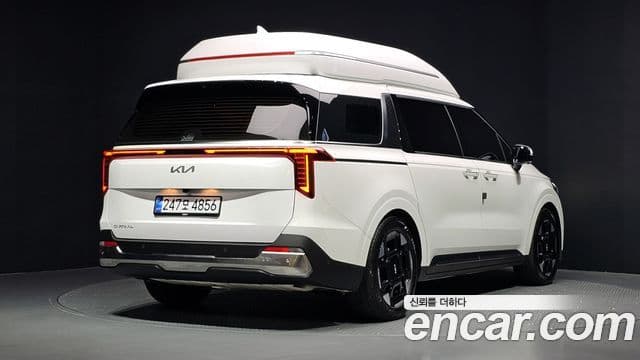 Kia Carnival 2025 — Фото 1/20