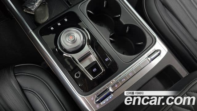 Kia Carnival 2025 — Фото 8/20