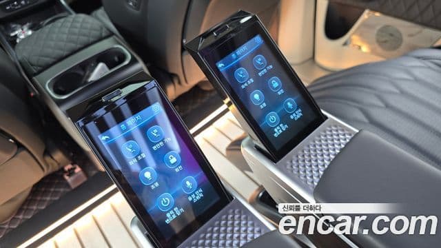 Kia Carnival 2025 — Фото 18/20