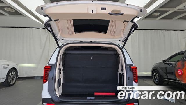 Kia Carnival 2025 — Фото 20/20