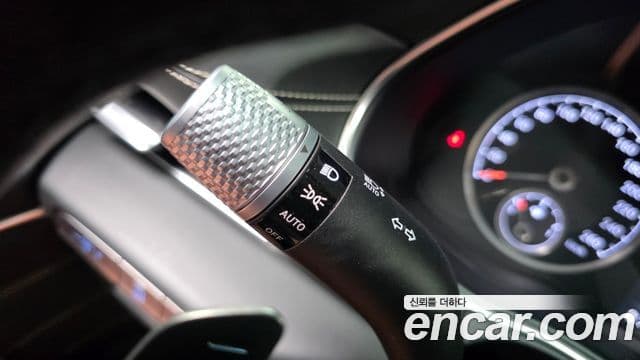 Genesis GV80 2023 — Photo 9/35
