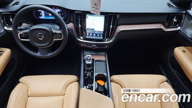 Volvo V60 Cross Country 2025 — Фото 7/20