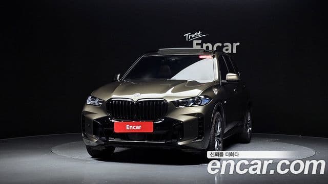 BMW X5 2024 — Photo 8/36