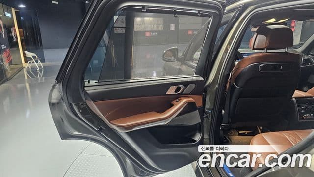BMW X5 2024 — Photo 9/36