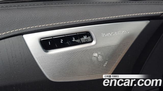 Volvo XC90 2021 — Şəkil 4/36