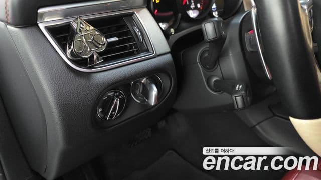 Porsche Macan 2018 — Şəkil 21/31