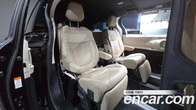 Toyota Sienna 2024 — Фото 10/20