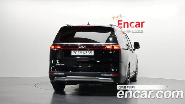 Kia Carnival 2023 — Фото 4/20