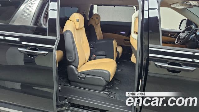 Kia Carnival 2023 — Фото 11/20