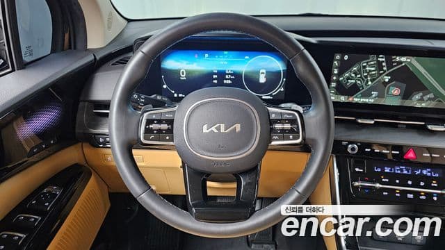 Kia Carnival 2023 — Фото 13/20