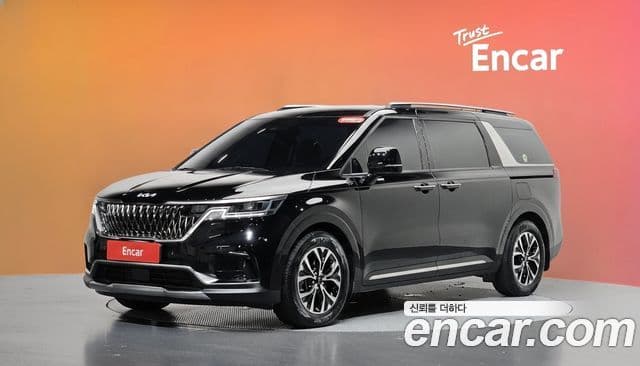 Kia Carnival 2023 — Фото 1/20