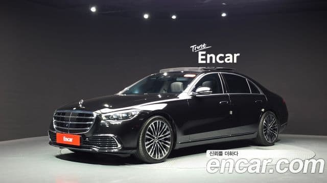 Mercedes-Benz S-Class 2022 — Photo 32/40