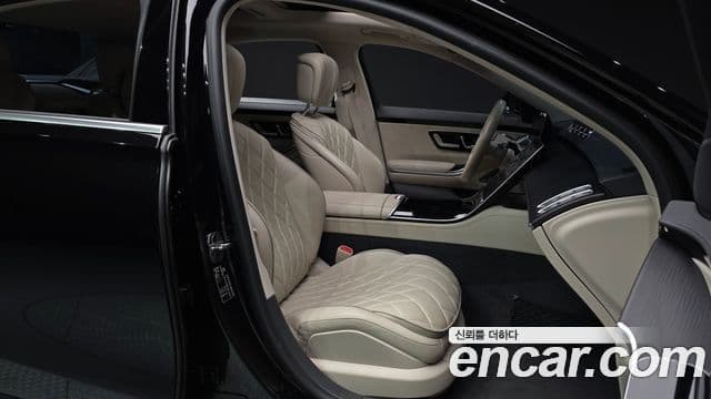 Mercedes-Benz S-Class 2022 — Photo 14/40