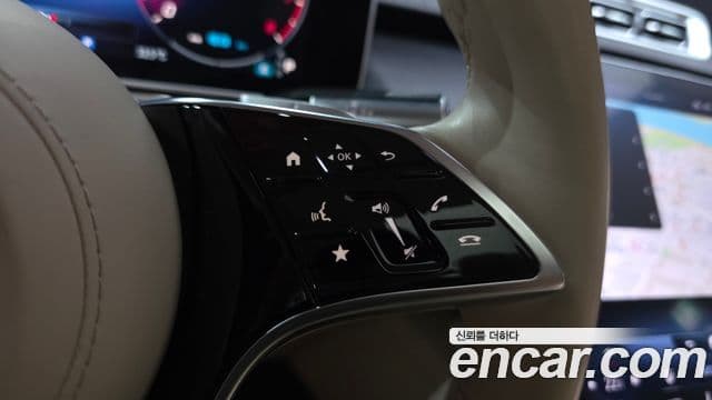 Mercedes-Benz S-Class 2022 — Photo 28/40