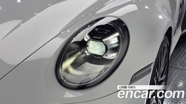 Porsche 911 2021 — ფოტო 37/37