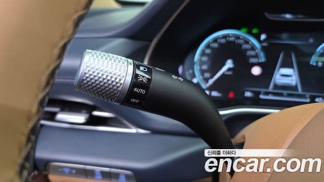 Genesis GV80 2023 — Photo 15/35