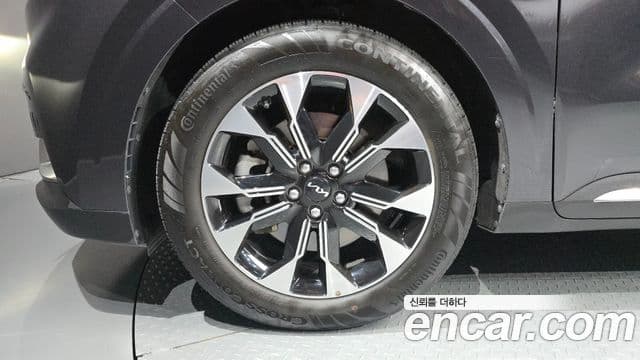Kia Carnival 2022 — Фото 5/20