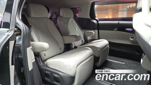 Kia Carnival 2022 — Фото 11/20