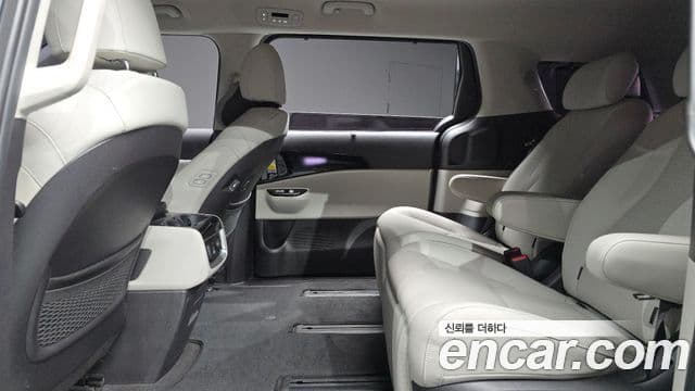 Kia Carnival 2022 — Фото 12/20