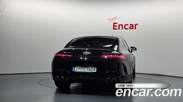 Mercedes-Benz AMG GT 2023 — Photo 14/37