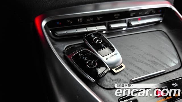 Mercedes-Benz AMG GT 2023 — Photo 6/37