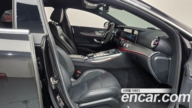 Mercedes-Benz AMG GT 2023 — Photo 33/37