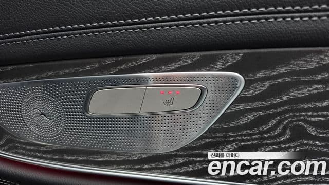 Mercedes-Benz AMG GT 2023 — Photo 26/37