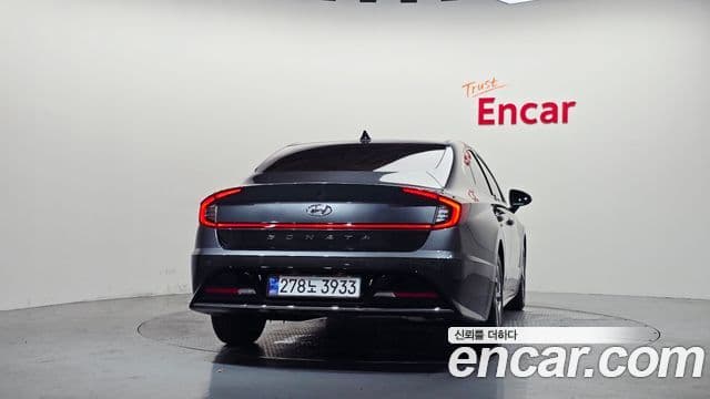 Hyundai Sonata Hybrid 2022 — Photo 3/30