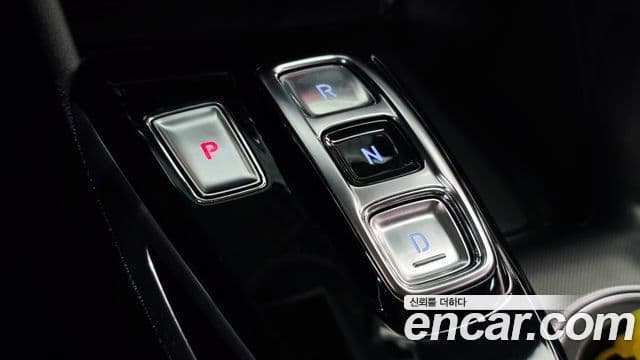 Hyundai Sonata Hybrid 2022 — Photo 25/30