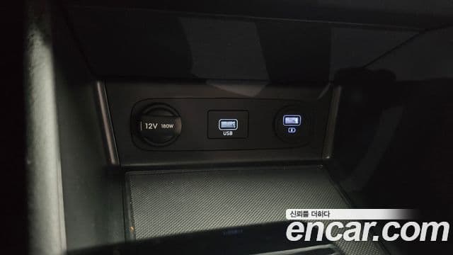 Hyundai Sonata Hybrid 2022 — Photo 17/30