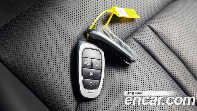 Hyundai Sonata Hybrid 2022 — Photo 22/30