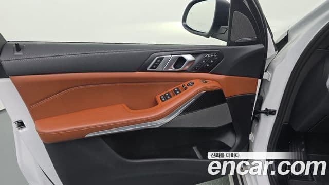 BMW X7 2026 — Photo 30/34