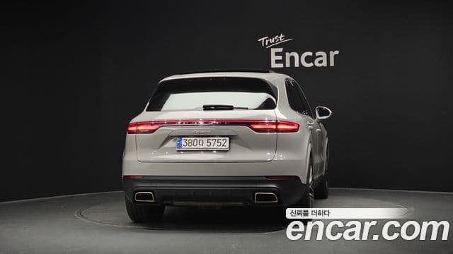 Porsche Cayenne 2021 — Photo 20/20