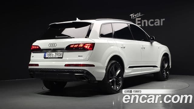 Audi Q7 2025 — ფოტო 3/20