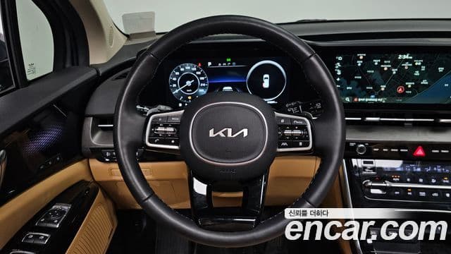 Kia Carnival 2023 — Фото 13/20
