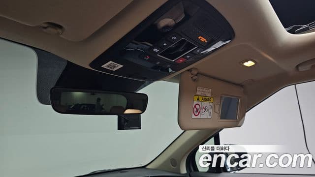 Kia Carnival 2023 — Photo 33/36