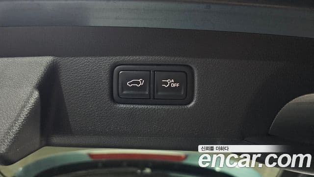 Kia Carnival 2023 — Photo 34/36