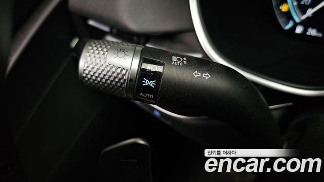 Genesis G80 2023 — ფოტო 31/36