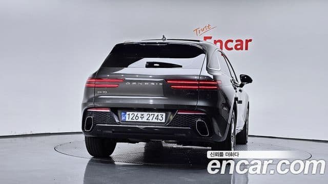 Genesis GV70 2023 — ფოტო 10/38
