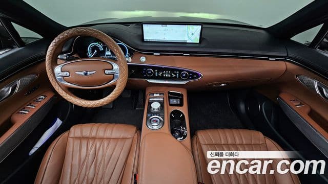 Genesis GV70 2023 — ფოტო 28/38