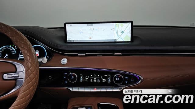 Genesis GV70 2023 — ფოტო 21/38