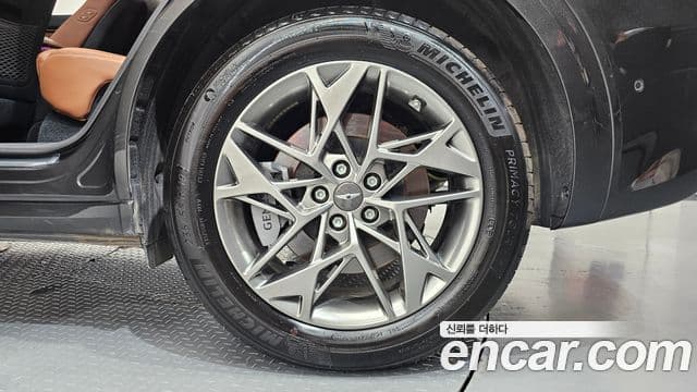 Genesis GV70 2023 — ფოტო 15/38
