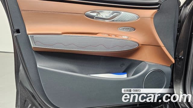 Genesis GV70 2023 — ფოტო 4/38