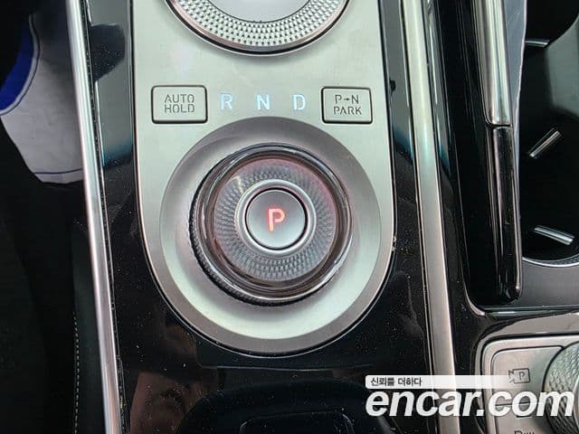 Genesis GV80 2022 — Photo 6/20