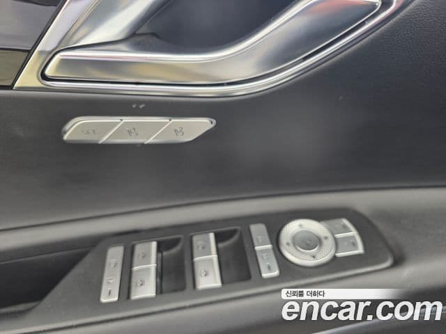 Genesis GV80 2022 — Photo 19/20