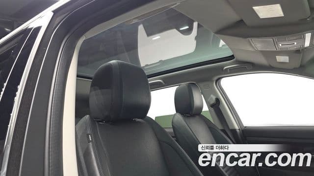 Land Rover Discovery Sport 2020 — Photo 21/30