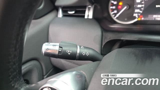Land Rover Discovery Sport 2020 — Photo 9/30