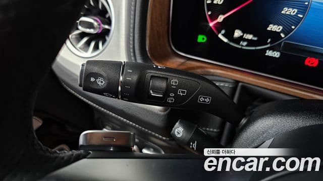Mercedes-Benz G-Class 2025 — Şəkil 15/37