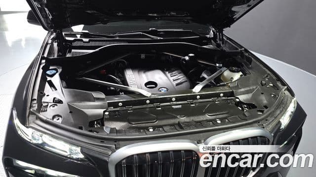 BMW X7 2025 — Photo 11/34