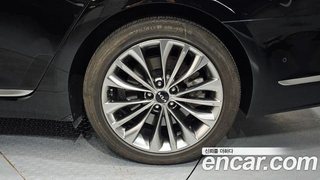 Kia The K9 2021 — ფოტო 23/35